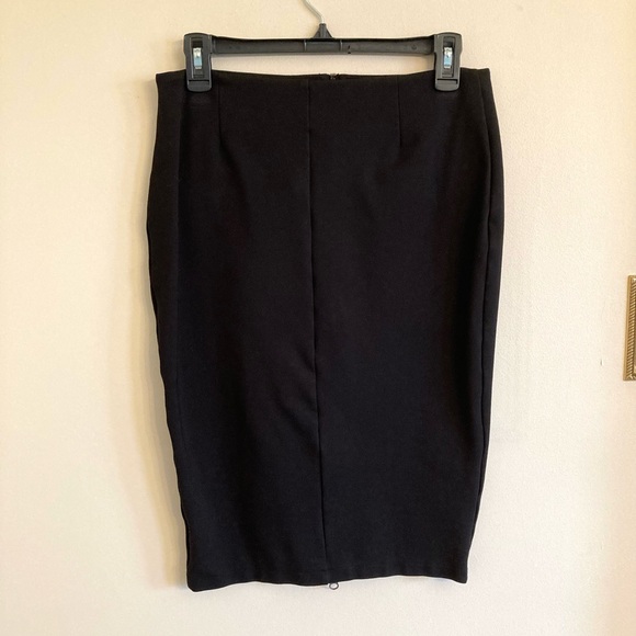 Romeo & Juliet Couture Skirt - Picture 2 of 5